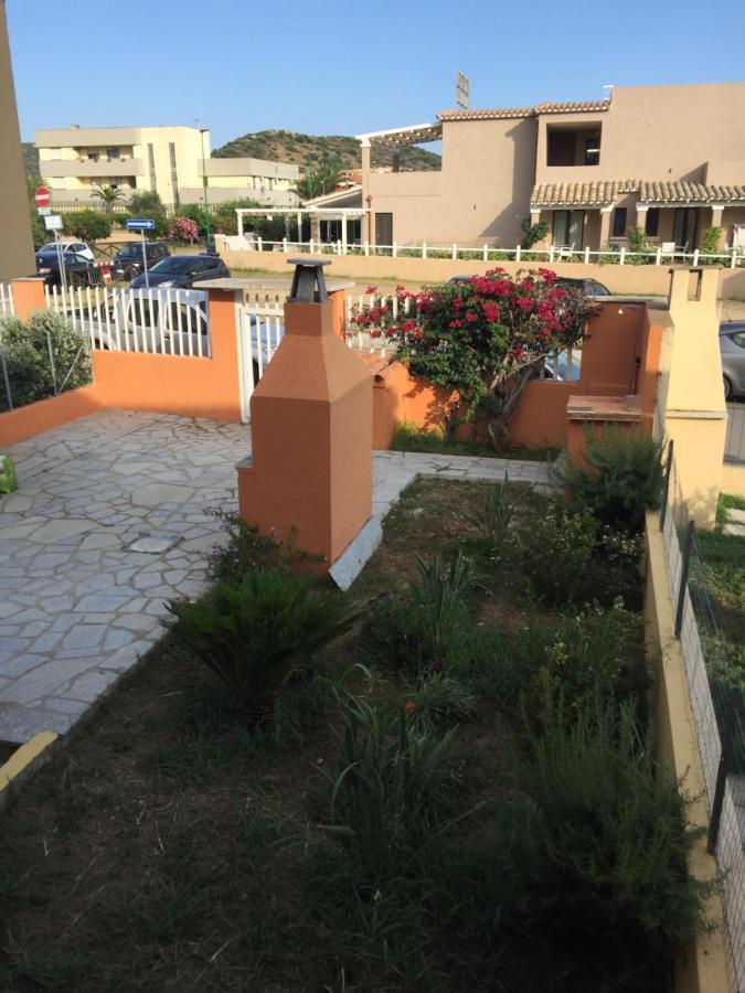 Lemon Apartments Villasimius Exterior foto